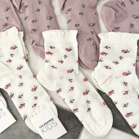 Calzedonia Accessories - Cute Calzedonia Floral Rosette Cotton Ruffle Socks - White or Pink - Womens